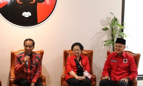 Joko-Widodo-Ketum-PDIP-Megawati-Soekarnoputri-dan-Capres-dari-PDIP-Ganjar-Pranowo