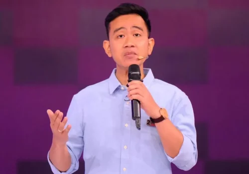Cawapres nomor urut 2, Gibran Rakabuming Raka.